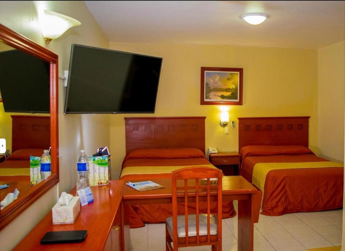 Hotel Nv Zapopan Zewnętrze zdjęcie